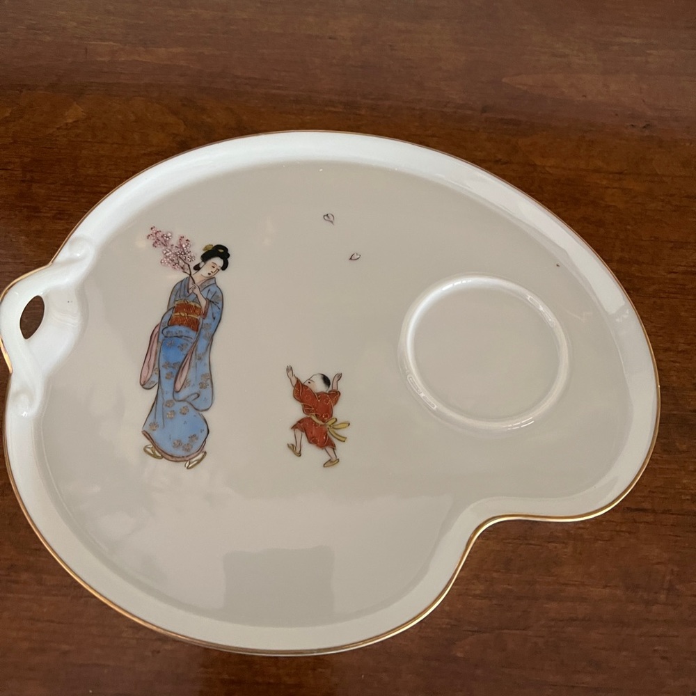 Hand painted Japanese luncheon plates, cup well, handle, set of 8